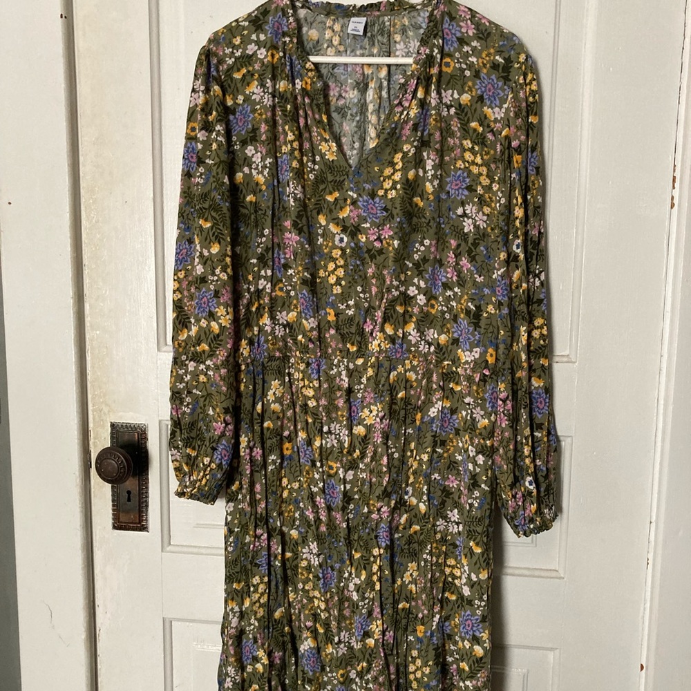 Old Navy floral dress